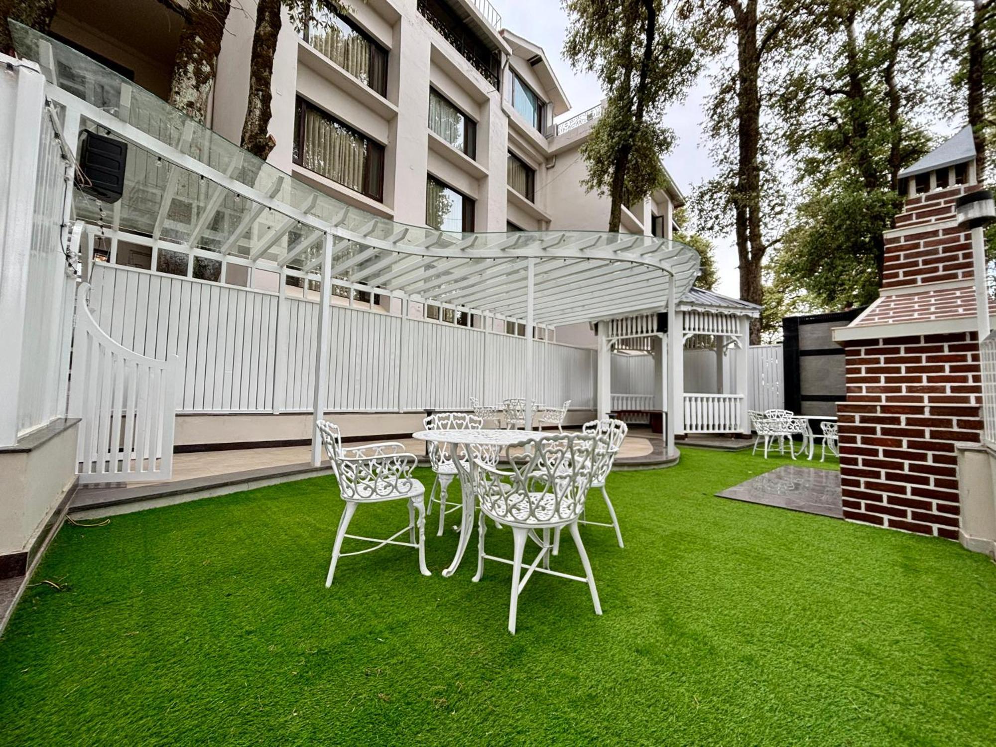 Indraprastha Resort Dalhousie Exterior foto